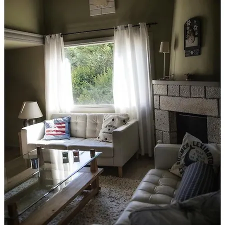 River Country Apartamento Kalavryta